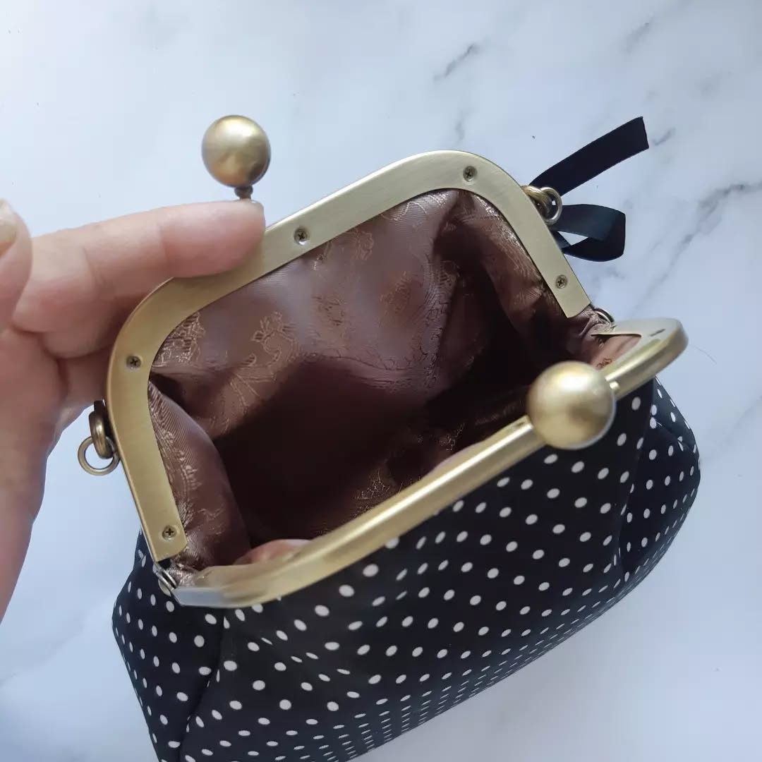 Dompet Koin Kartu Klasik Lost  - Coin Purse Women ulasan dan harga